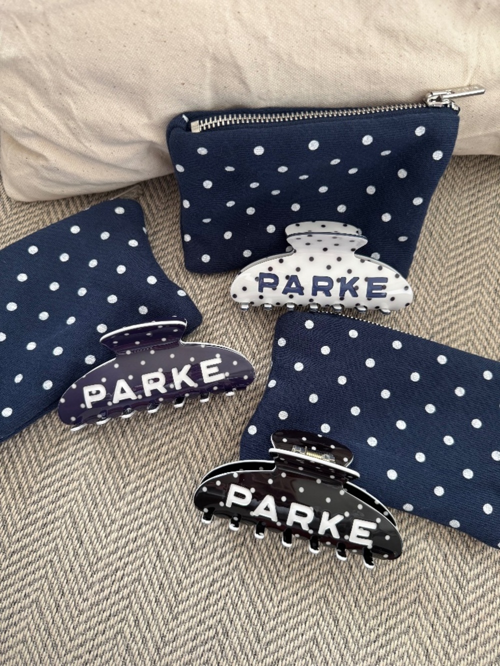 Parke Polka Dot Claw Clip Set of 3 Denim Blue White Black Hair Accessories w bag